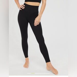 Offline Hold Up Legging